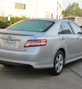 toyota camry 2011 silver sedan se gasoline 4 cylinders front wheel drive automatic with overdrive 77074