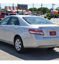 toyota camry 2011 silver sedan le gasoline 4 cylinders front wheel drive automatic 76801