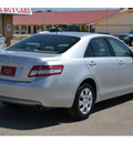 toyota camry 2011 silver sedan le gasoline 4 cylinders front wheel drive automatic 76801