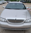 lincoln town car 2011 silver sedan limited flex fuel 8 cylinders rear wheel drive automatic 75070