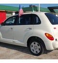 chrysler pt cruiser 2004 white wagon gasoline 4 cylinders front wheel drive automatic 77504