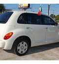 chrysler pt cruiser 2004 white wagon gasoline 4 cylinders front wheel drive automatic 77504