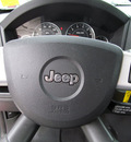 jeep grand cherokee 2010 red suv laredo gasoline 6 cylinders 4 wheel drive automatic 45840