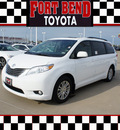 toyota sienna 2012 white van limited 7 passenger gasoline 6 cylinders front wheel drive automatic 77469