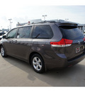 toyota sienna 2012 dk  gray van le 8 passenger gasoline 6 cylinders front wheel drive automatic 77469