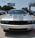 dodge challenger 2010 silver coupe se gasoline 6 cylinders rear wheel drive automatic 75067