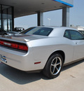 dodge challenger 2010 silver coupe se gasoline 6 cylinders rear wheel drive automatic 75067