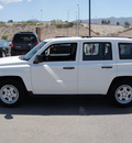 jeep patriot 2009 white suv sport gasoline 4 cylinders 2 wheel drive automatic 79922