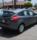 ford focus 2012 gray hatchback se 4 cylinders automatic 91010