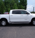 toyota tundra 2007 white limited gasoline 8 cylinders 4 wheel drive 6 speed automatic 75672