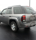 chevrolet trailblazer 2005 gray suv ls gasoline 6 cylinders rear wheel drive 5 speed with overdrive 76234