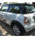 mini cooper 2011 off white hatchback gasoline 4 cylinders front wheel drive automatic 78729