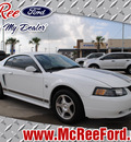 ford mustang 2004 off white coupe gasoline 6 cylinders rear wheel drive automatic with overdrive 77539