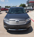 toyota highlander 2012 gray suv limited gasoline 6 cylinders all whee drive 5 speed automatic 76053