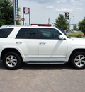 toyota 4runner 2011 white suv sr5 6 cylinders automatic 76087