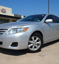 toyota camry 2011 silver sedan le gasoline 4 cylinders front wheel drive automatic 75150