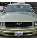 ford mustang 2005 dk  green coupe v6 gasoline 6 cylinders rear wheel drive automatic 78233