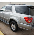 toyota sequoia 2002 gray suv limited gasoline 8 cylinders rear wheel drive automatic 78757