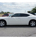 dodge charger 2009 white sedan se gasoline 6 cylinders rear wheel drive automatic 78853