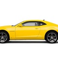 chevrolet camaro 2010 coupe gasoline 6 cylinders rear wheel drive not specified 77630