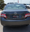 toyota camry 2011 gray sedan le gasoline 4 cylinders front wheel drive automatic 76087