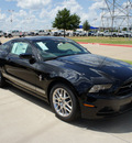 ford mustang 2013 black coupe v6 premium gasoline 6 cylinders rear wheel drive automatic 76108