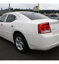 dodge charger 2010 white sedan sxt gasoline 6 cylinders rear wheel drive automatic 98632
