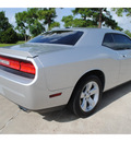 dodge challenger 2010 silver coupe r t gasoline 8 cylinders rear wheel drive automatic with overdrive 77539