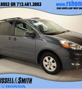 toyota sienna 2006 gray van xle 7 passenger gasoline 6 cylinders front wheel drive automatic 77025