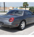 ford thunderbird 2003 gray deluxe gasoline 8 cylinders dohc rear wheel drive automatic 77373