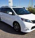 toyota sienna 2012 white van se 8 passenger gasoline 6 cylinders front wheel drive automatic 76087