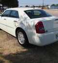 chrysler 300 2010 off white sedan touring gasoline 6 cylinders rear wheel drive automatic 75067