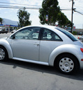 volkswagen new beetle 2004 silver hatchback gl gasoline 4 cylinders front wheel drive automatic 92882