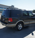 ford expedition 2005 gray suv eddie bauer gasoline 8 cylinders rear wheel drive automatic with overdrive 76137