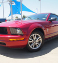 ford mustang 2005 red v6 deluxe gasoline 6 cylinders rear wheel drive automatic 75087