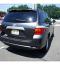 toyota highlander 2010 dk  gray suv gasoline 4 cylinders front wheel drive automatic with overdrive 08902