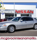 lincoln town car 2004 gray sedan signature gasoline 8 cylinders rear wheel drive automatic 79119