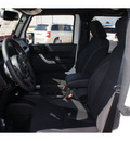 jeep wrangler 2013 white suv rubicon gasoline 6 cylinders 4 wheel drive automatic 79029