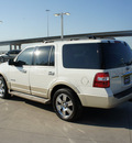 ford expedition 2008 white suv eddie bauer gasoline 8 cylinders 2 wheel drive automatic with overdrive 76137