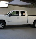 gmc sierra 1500 2007 white pickup truck sle1 gasoline 8 cylinders rear wheel drive automatic 75219