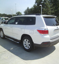 toyota highlander 2012 white suv se gasoline 6 cylinders front wheel drive automatic 75569