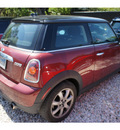 mini cooper 2009 dk  red hatchback gasoline 4 cylinders front wheel drive automatic 78729
