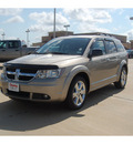 dodge journey 2009 lt  brown suv r t gasoline 6 cylinders front wheel drive automatic with overdrive 77656