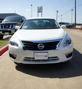 nissan altima 2013 white sedan 2 5 s gasoline 4 cylinders front wheel drive cont  variable trans  75150