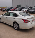 nissan altima 2013 white sedan 2 5 sv gasoline 4 cylinders front wheel drive automatic 76116