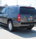 chevrolet tahoe 2010 dk  gray suv lt flex fuel 8 cylinders 2 wheel drive automatic with overdrive 77469