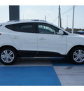 hyundai tucson 2013 cotton white suv gasoline 4 cylinders front wheel drive automatic 77094