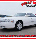 lincoln town car 2011 white sedan signature limited flex fuel 8 cylinders rear wheel drive automatic 79110