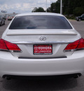 toyota avalon 2012 white sedan limited gasoline 6 cylinders front wheel drive automatic 75604