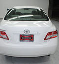 toyota camry 2010 white sedan le gasoline 4 cylinders front wheel drive automatic 91731